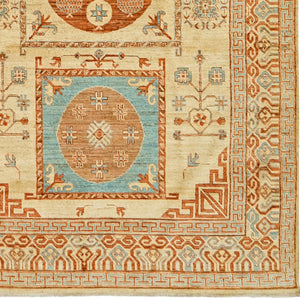 Fine Hand-knotted Wool Rug 200cm x 308cm