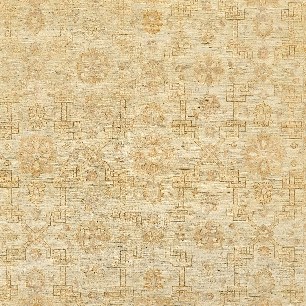 Fine Hand-knotted Vintage Wool Rug 248cm x 306cm